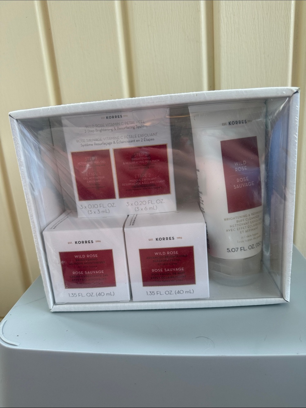 Korres Wild Rose Gift Set - White & Rose Red